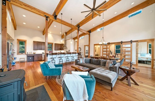 Oregon Coast Casa | The Waterman Lodge
