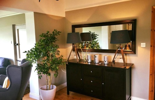 Cappateige Casa | The Watersedge Cottage