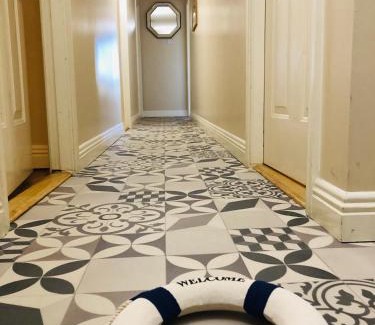 Westport Apartamento | The Waterside Apartment 112 Harbour Mills