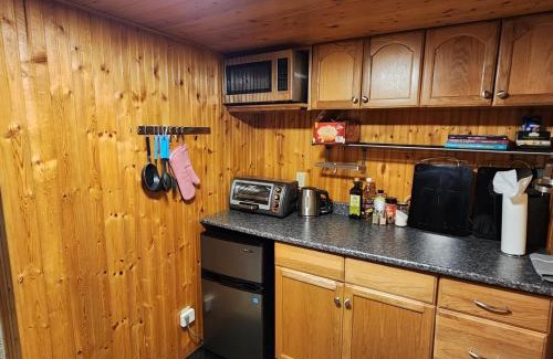 Kitchener Apartamento | The Weber Suite