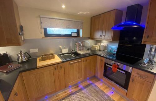 Rashfield Cabina | The Wee Ludging Cottage, Rashfield, by Dunoon