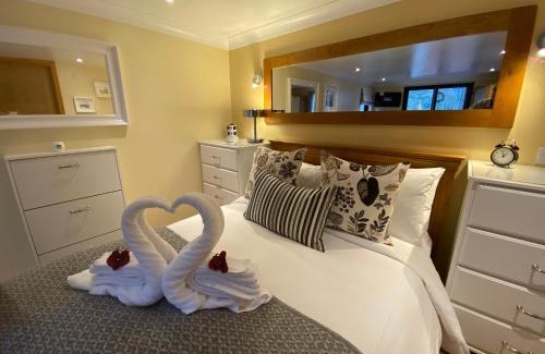 Rashfield Cabina | The Wee Ludging Cottage, Rashfield, by Dunoon
