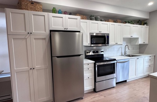 Algoma District Casa | The Wellington Suite – Extended Stay 30 nights +