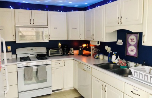 Middlebury Cabaña | The Wellington Cottage