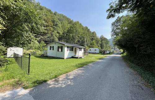 Thorpe Casa | The West Virginia Way, Mountain Mansion