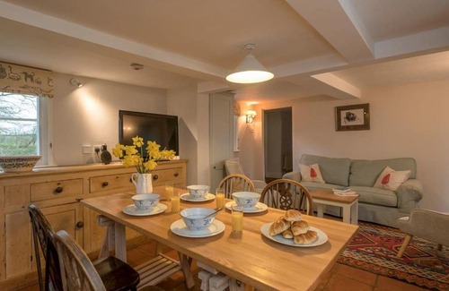 Newmarket Casa | The West Wing at Gypsy Hall
