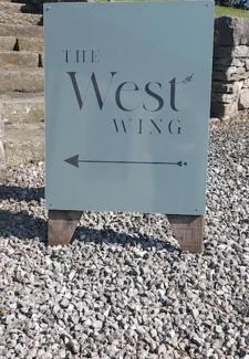 Holywell Cama Y Desayuno | The West Wing