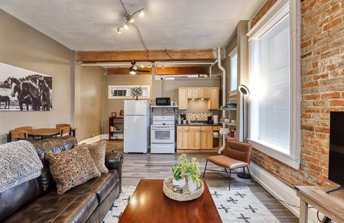 Sheridan Apartamento | The Western - Dual Suite Wyo Stays Experience