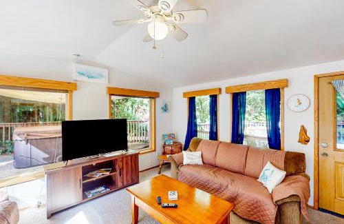 Brookings Casa | The Whale House