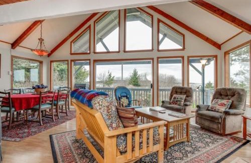 Cloverdale Casa | The Whalen House