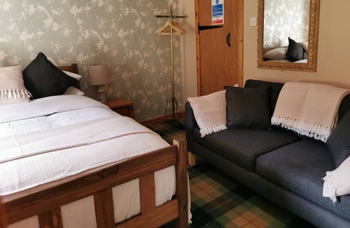 Cowal Peninsula Cama Y Desayuno | The Whistlefield Inn