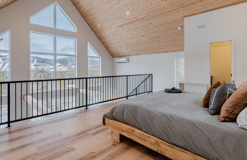 Saint Come Cabina | The Whistler Spa and Ski