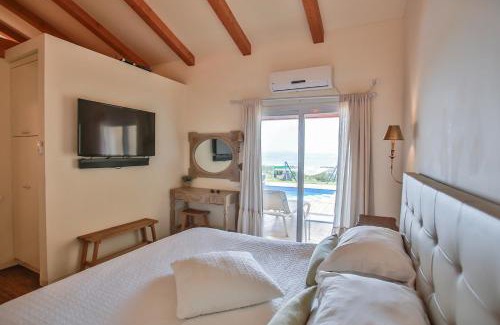 Ramot Cabina | The White Chalet Boutique