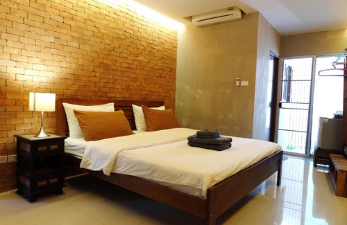 Chang Phueak Casa | The White Elephant Home