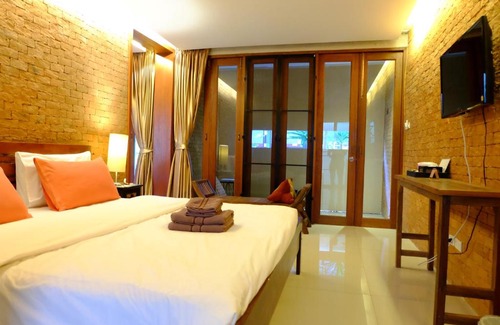 Chang Phueak Casa | The White Elephant Home