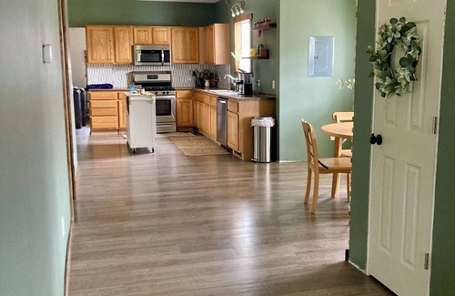 Kalkaska Casa | The White House…a lovely family friendly 4-bedroom house with WiFi in Kalkaska