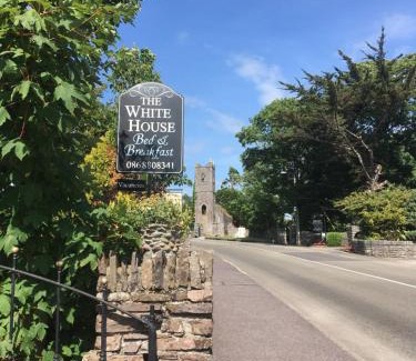Kenmare Cama Y Desayuno | The White House B & B