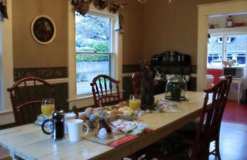 Medford Cama Y Desayuno | The White House Bed and Breakfast