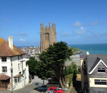 Newquay Hotel | The White House Hotel