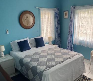 Claremont Casa | The White House