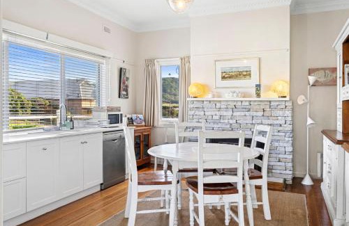 Apollo Bay Casa | The White House Prime Location and Oozing Character