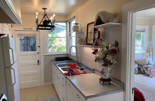 Oak Park Apartamento | La Casa Blanca @ The Whiskey Hotel