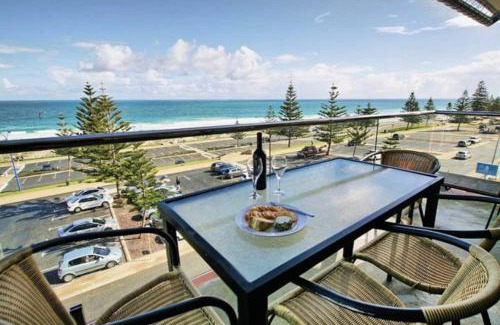 Scarborough Apartamento | The White Pearl Apartment Direct Ocean Views Top Floor