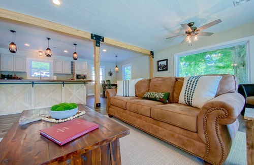 Flippin Casa | The White River at your doorstep with NEW private dock
