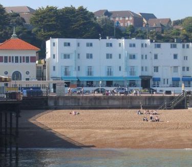 Hastings Hotel | The White Rock Hotel