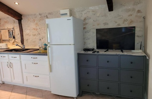 Carnac-Rouffiac Casa | THE WHITE STONES