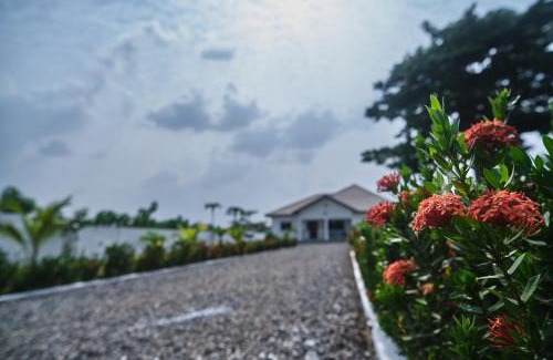 Nungua Apartamento | The Whitehouse Villa