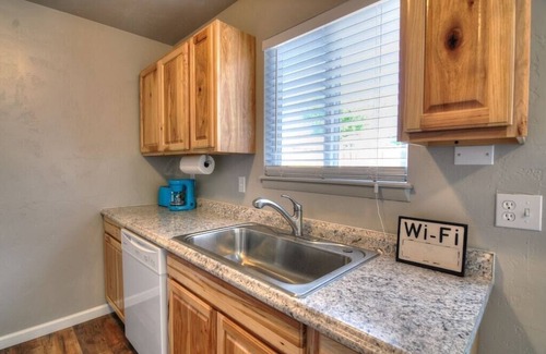 Grand Junction Casa | The Whole Enchilada w/4 townhomes, Hot Tub
