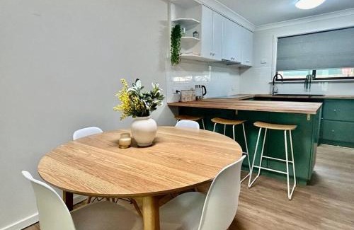 Mount Tarcoola Casa | The Wildflower- Luxury Home Stay