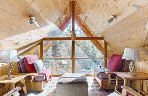 Big Bear City Casa | The Wilkie Cabin #339