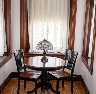 Conshohocken Cama Y Desayuno | The Willough
