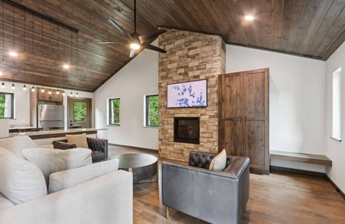 Lake Delton Cabina | The Willow at Treetop Villas