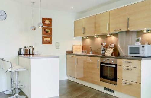 Woking Apartamento | The Willow Suite
