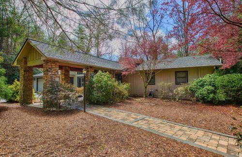 Hendersonville Casa | The Willows Retreat