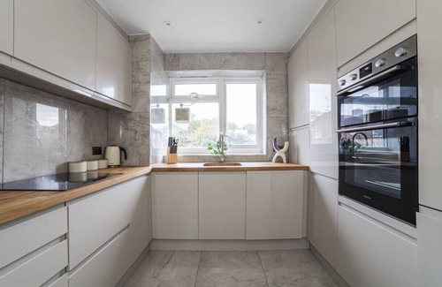 Wandsworth Apartamento | The Wimbledon Park Luxury Room