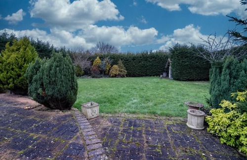 Peterborough Casa | The Windmill by TJ Serviced Property
