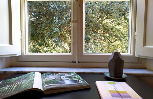 Lucca Apartamento | La ventana en el parque