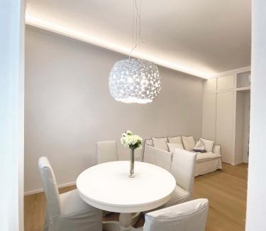 Como Apartamento | The window on the theatre and the cathedral - Luxury apartment