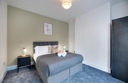 Fenham Casa | The Wingrove Retreat by Week2Week Contractor & Business Travel Stays