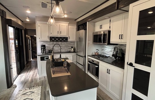Prosser Casa | The Wino Wagon in Downtown
