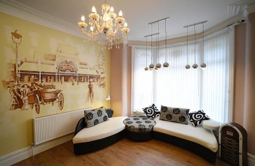 Blackpool Town Center Hotel | The Winter Garden Suites