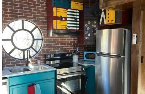 Kodak Casa | The Wizard's Trolley of the Forgotten Forest
