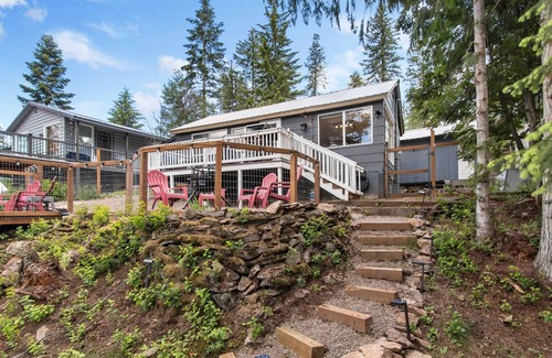 Twin Lakes Casa | The Wolf Den | A Cozy Rathdrum Voyage