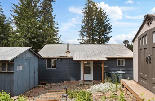 Twin Lakes Casa | The Wolf Den | A Cozy Rathdrum Voyage