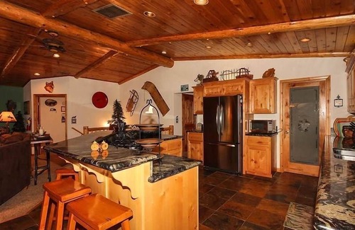 Big Bear Lake Cabina | Den del Wolfe, est en 2007.