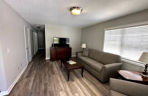 High Point Casa | The Wooded Grand High Point